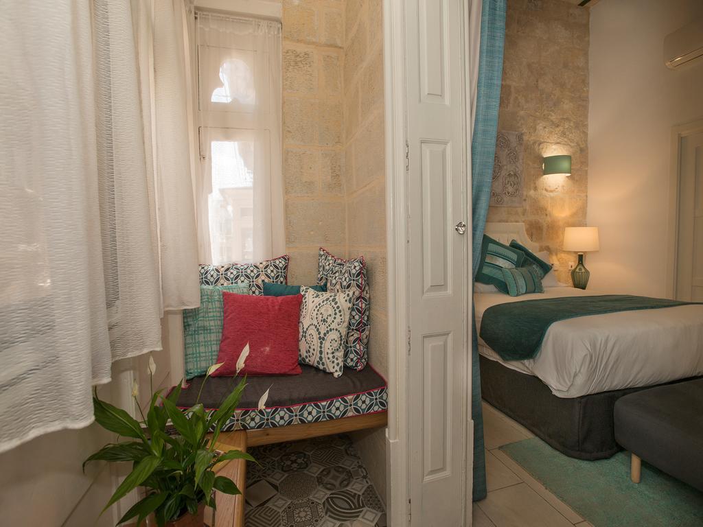 Julesy'S Bnb Cospicua Exterior foto