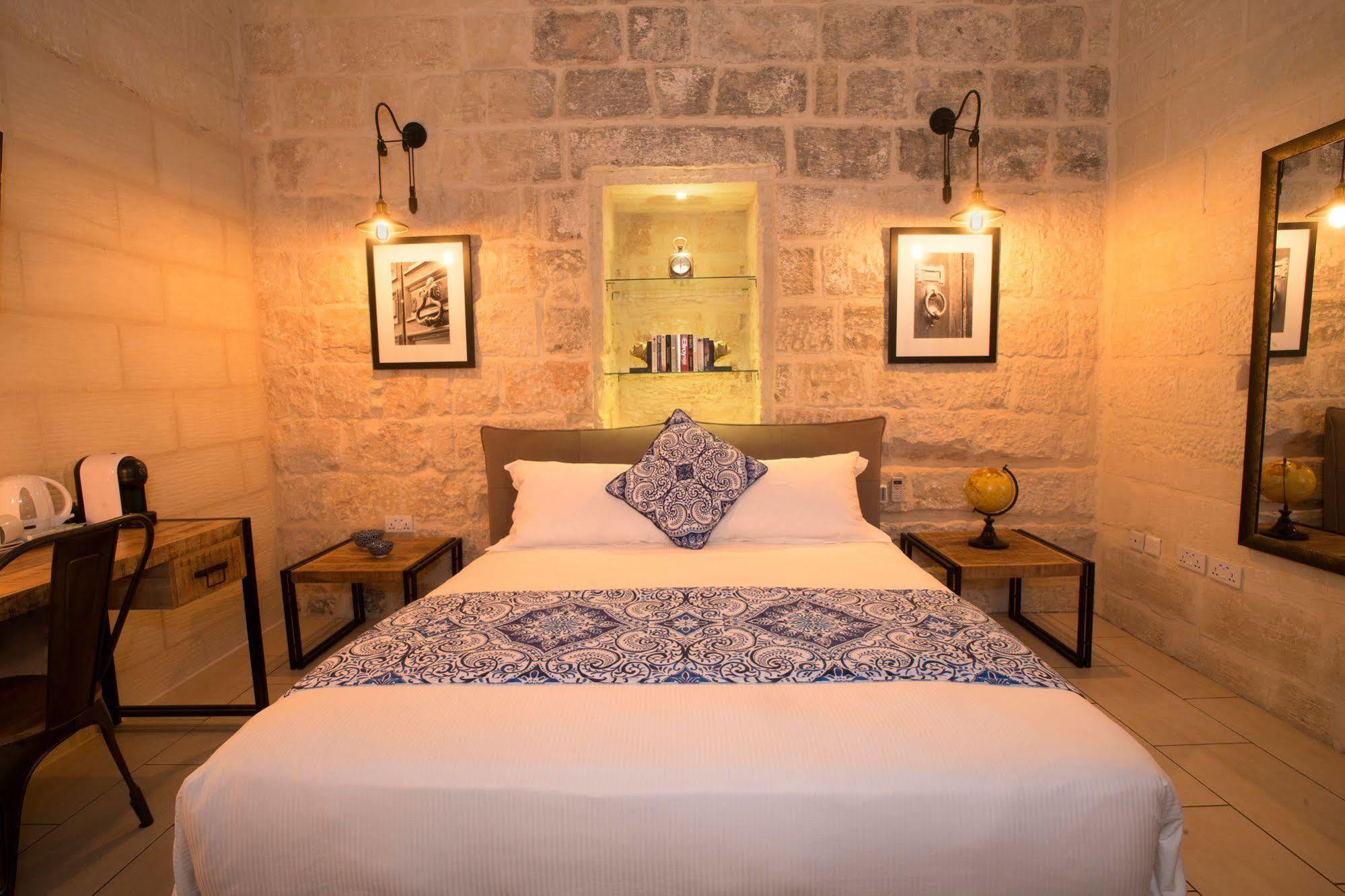Julesy'S Bnb Cospicua Exterior foto