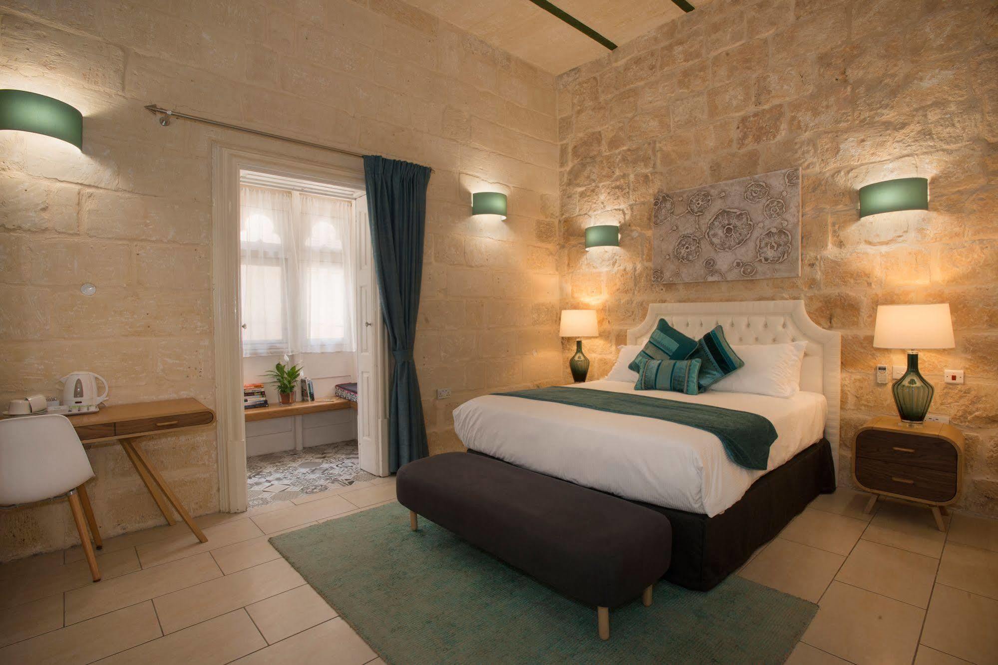 Julesy'S Bnb Cospicua Exterior foto