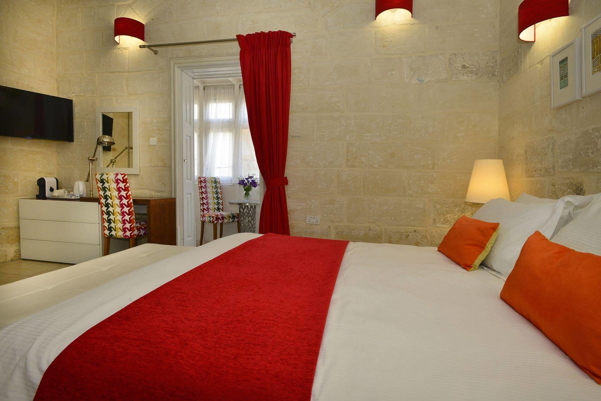 Julesy'S Bnb Cospicua Exterior foto